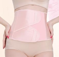 时尚辣妈出门必备的单品,推荐给新手妈妈的必备单品