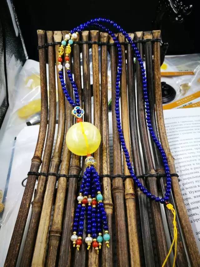 琥珀与蜜蜡有何不同,琥珀蜜蜡怎么分等级