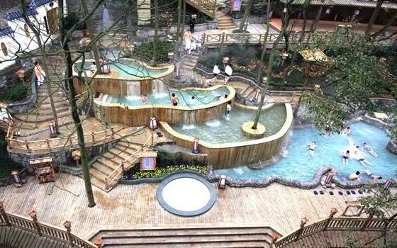 重庆融汇温泉和统景温泉哪个好,重庆主城温泉性价比高的推荐