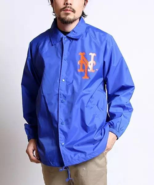 阿迪教练夹克穿搭,教练夹克如何穿出休闲感