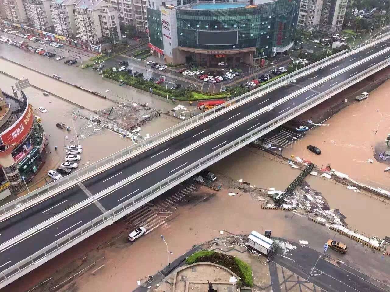 城市下水管道怎么建的,水管排水工程