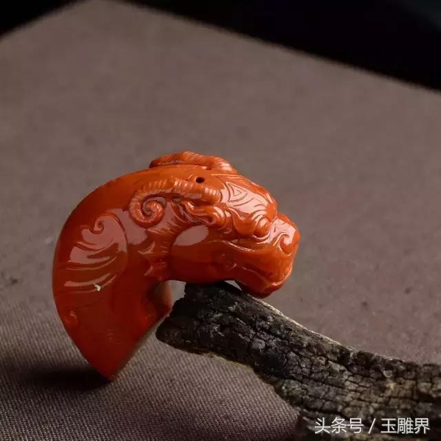 肖亚男巧琢南红仕女，演绎大唐风韵，真美！