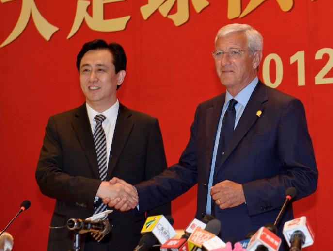 许家印打响逆势抢人战,许家印中国足球最新信息