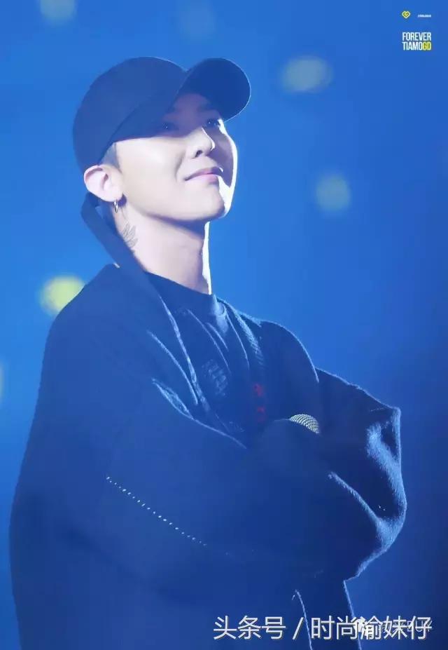 高圆圆杨幂冬季街拍look,杨幂同款回力鞋近期