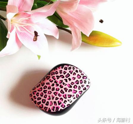 檀木梳子有毒,银梳子梳头有毒