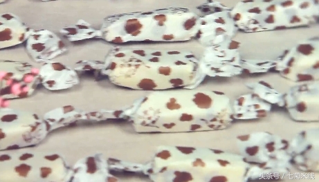 简易花生牛轧糖的做法,花生牛轧糖制作超简单