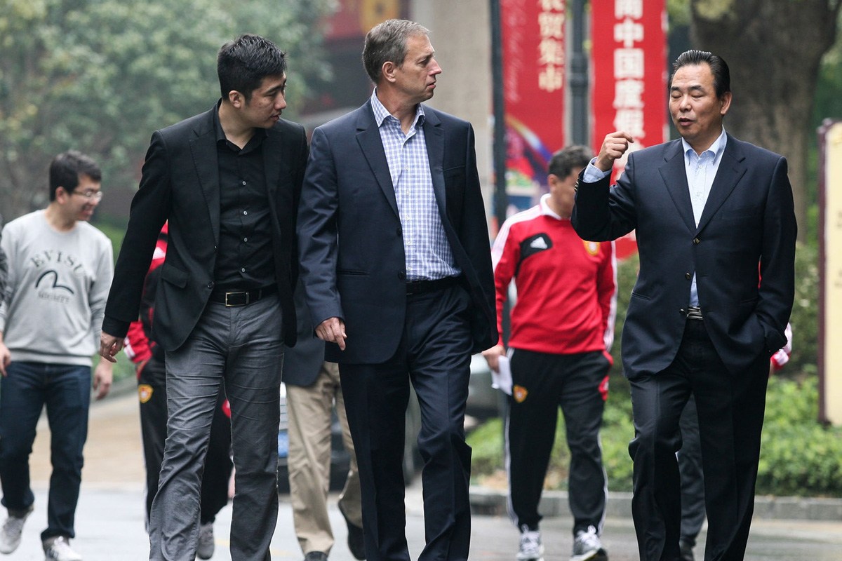 里皮当中国男足主教练年薪多少,里皮国足上任