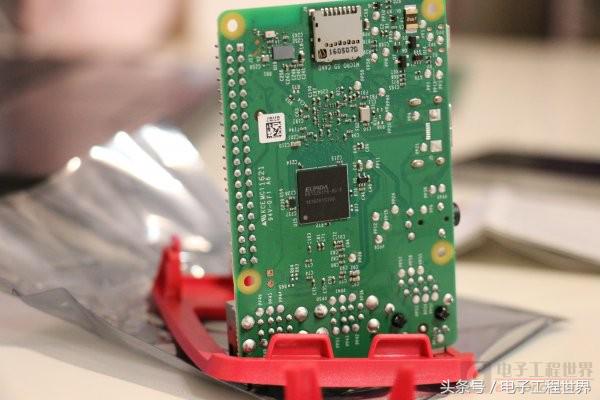 树莓派3高清果照开箱