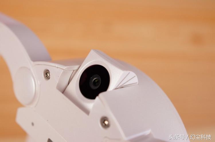 无人机可以放手上飞吗,无人机开箱视频100多块钱的无人机