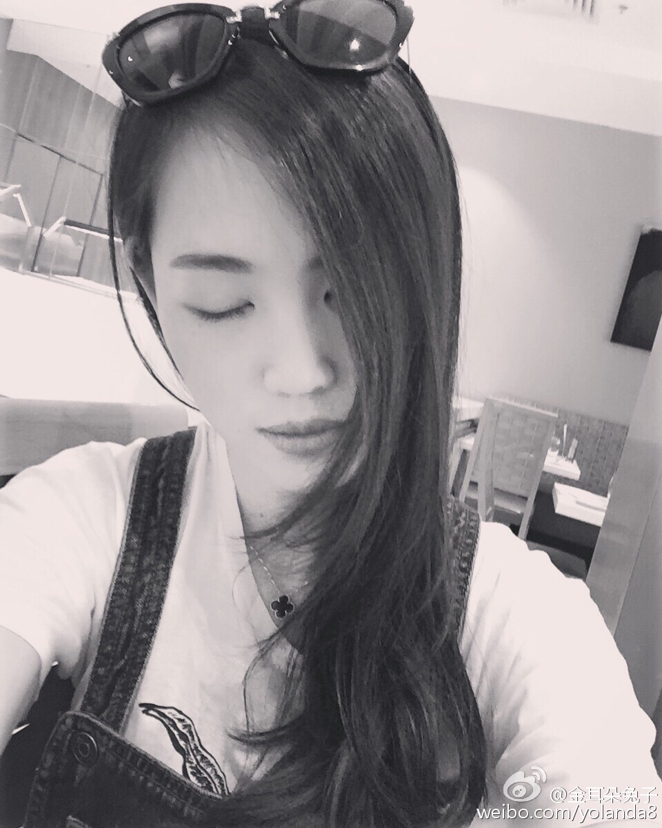 这款项链因为王全安新晋女友又火遍朋友圈,但姑娘们忍住别剁手