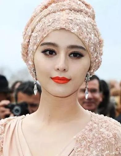 朋友圈被YSL口红霸屏明星都在追捧的口红们（附最全试色）