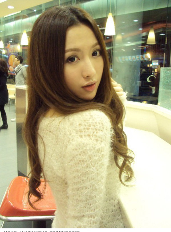 王婉咖，姑娘和她的名字一样有股古典的气息