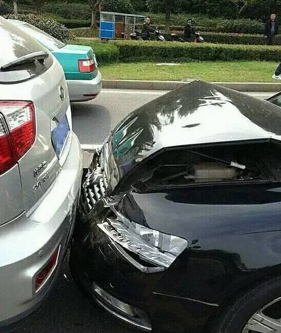 五菱vs比亚迪,公路坦克与比亚迪唐