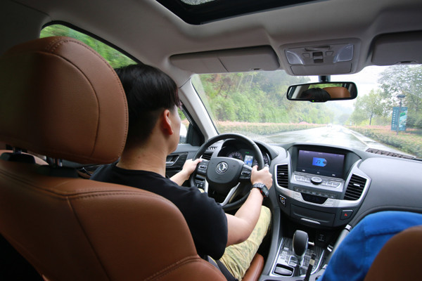 城市suv东风风度mx5也可以去越野,东风风度mx5测评视频