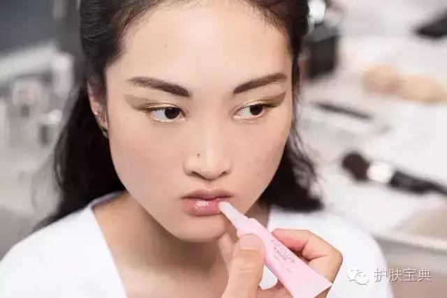 最值得一试的彩妆新品,最新彩妆系列推荐