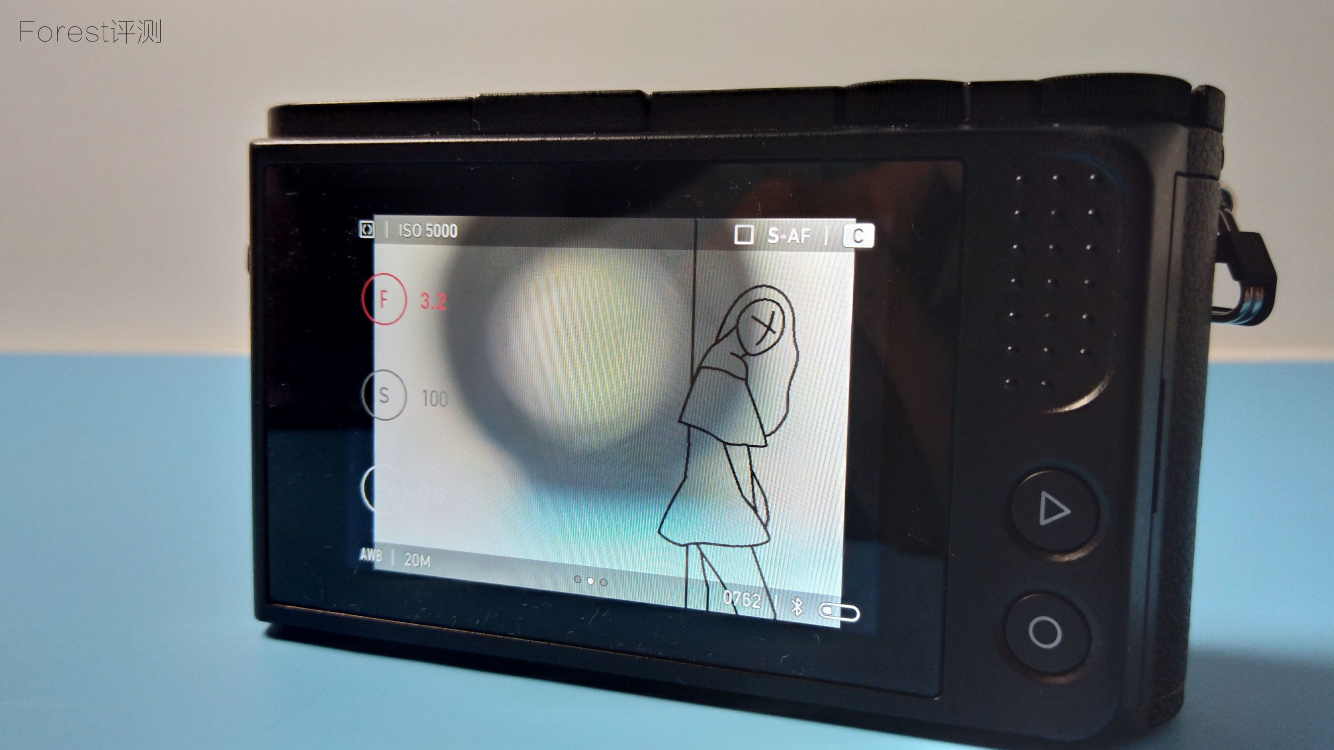 4k运动相机和小蚁微单哪个好,小蚁微单12-40镜头一般是拍什么