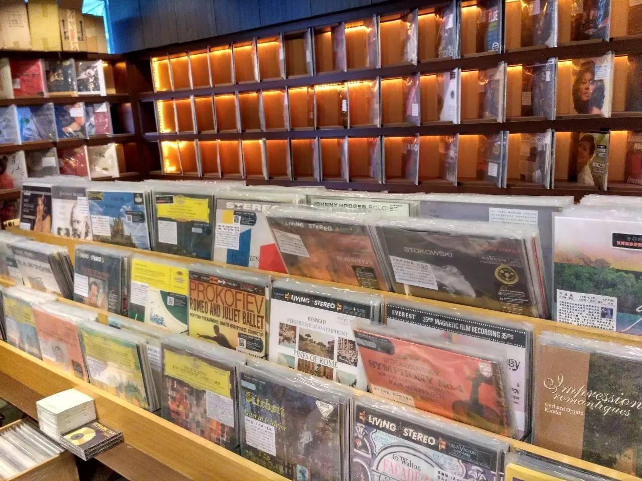 发烧友是小众，但愿意为音乐付费的人会一直在