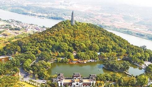 又到了夏天路边烧烤,又到了烧烤的时候