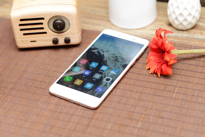 699元的荣耀畅玩8c,荣耀畅玩6+128新机多少钱