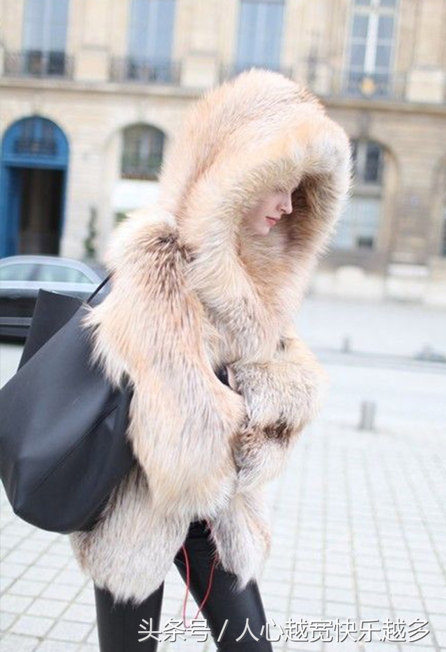 穿皮草怎么选内搭,冬天穿皮草搭配什么内搭好看