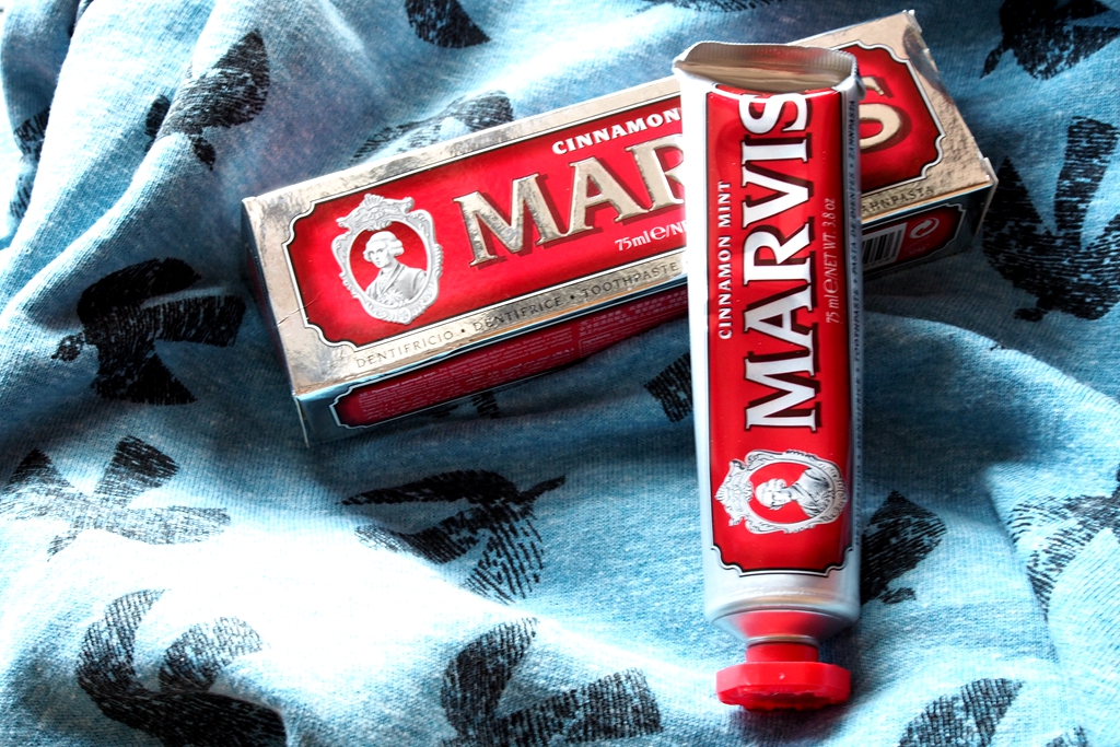 我负责花钱你负责貌美如花,你负责下厨我负责貌美如花