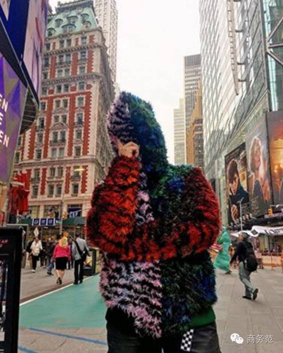 全球都在抢的KenzoxHM,然而再帅穿上也变村炮