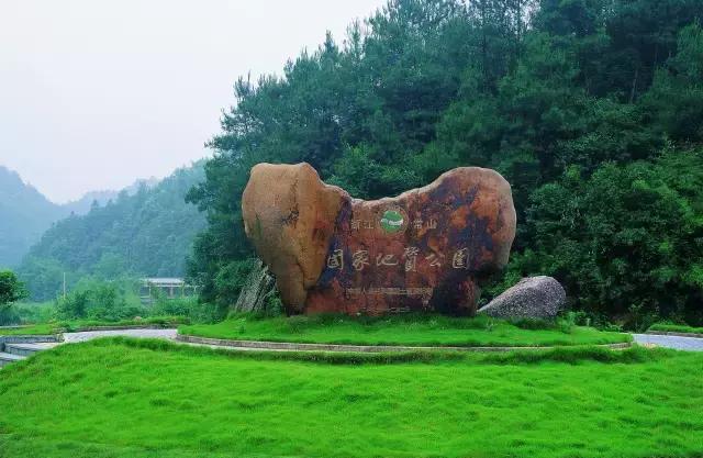 周末气温开始回升,周末天气转晴但温度低迷