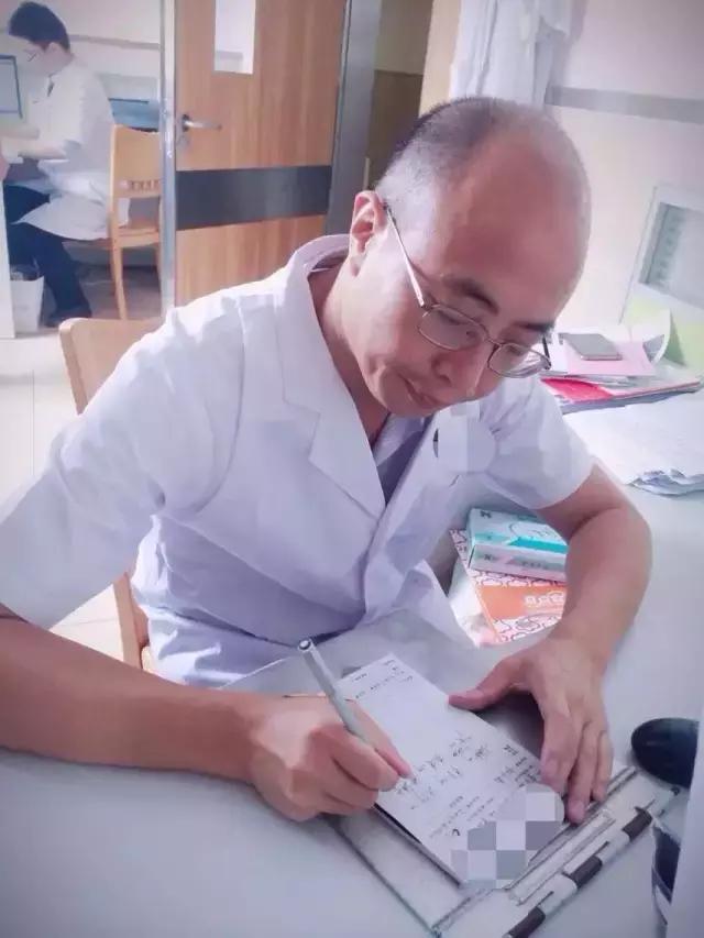 十年沉疴痼疾，月余霍然痊愈，嗳气验案