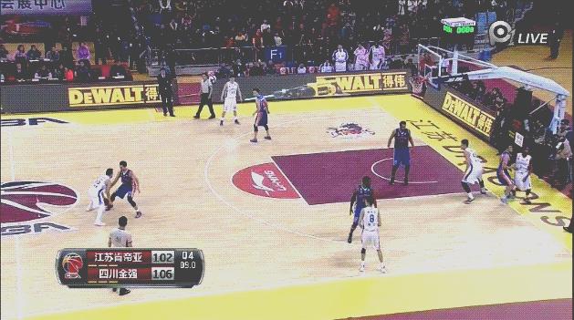 十大战术犯规精彩瞬间文字解说,最后一节篮球犯规战术视频讲解