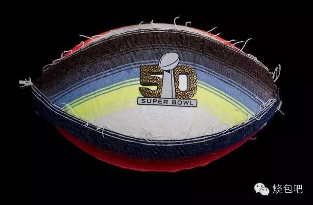 唯物｜情人节倒计时，去看50个潮牌出的超级碗纪念球，独一无二