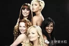 贝克汉姆一家度假最新,贝克汉姆一家六口颜值逆天