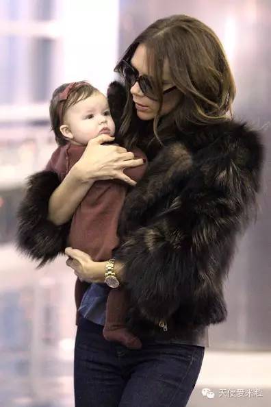 贝克汉姆一家度假最新,贝克汉姆一家六口颜值逆天