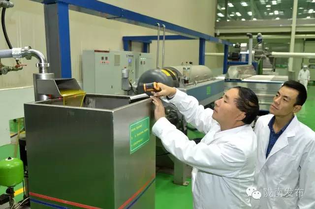 最美橄榄季，小武带您探访“特级初榨”是如何炼成的~