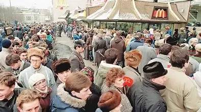 苏联解体是因为美国导致的吗,苏联解体是因为越南战争吗