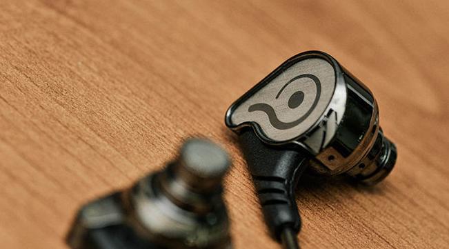 血色围城耳机是哪个厂,血色围城耳塞用哪个