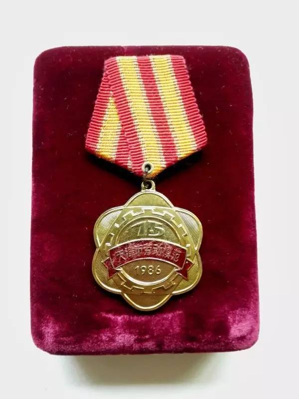 深切缅怀何炳麟老师致敬先贤,深切缅怀刘洪彪先生