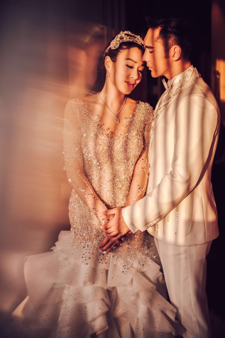 人鱼夫妇钟丽缇张伦硕机场,人鱼夫妇钟丽缇张伦硕歌曲