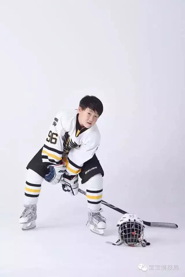 天了噜，学冰球让我的娃超man的！