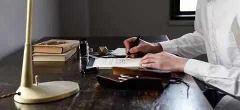 适合年轻人的潮牌包包品牌,目前日本最流行的包包