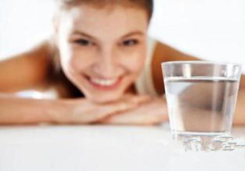 一般产后几天奶水充足,四个月奶水不足吃什么下奶最快