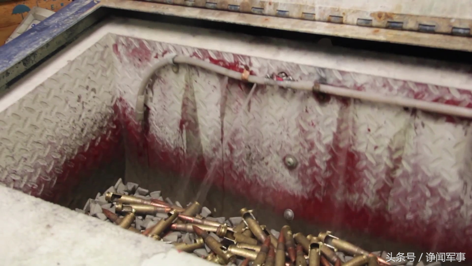 弹壳做的开瓶器,12.7毫米子弹开瓶器