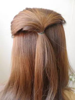 清新淑女半扎编发中分,时尚编发扎法简单又好看