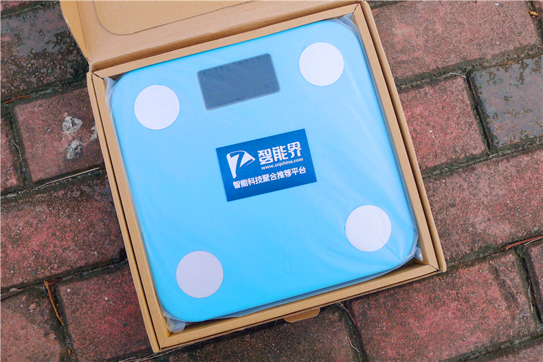 怎么让体重秤显示自己轻一点,怎么样才能让体重秤轻一点