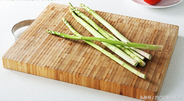 家用切菜板用什么样的木材更好,切菜板是木材的好还是竹砧板好