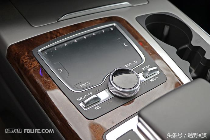 无畏前行与奥迪q7赴一场异域之约,奥迪q7开拓人生无畏前行