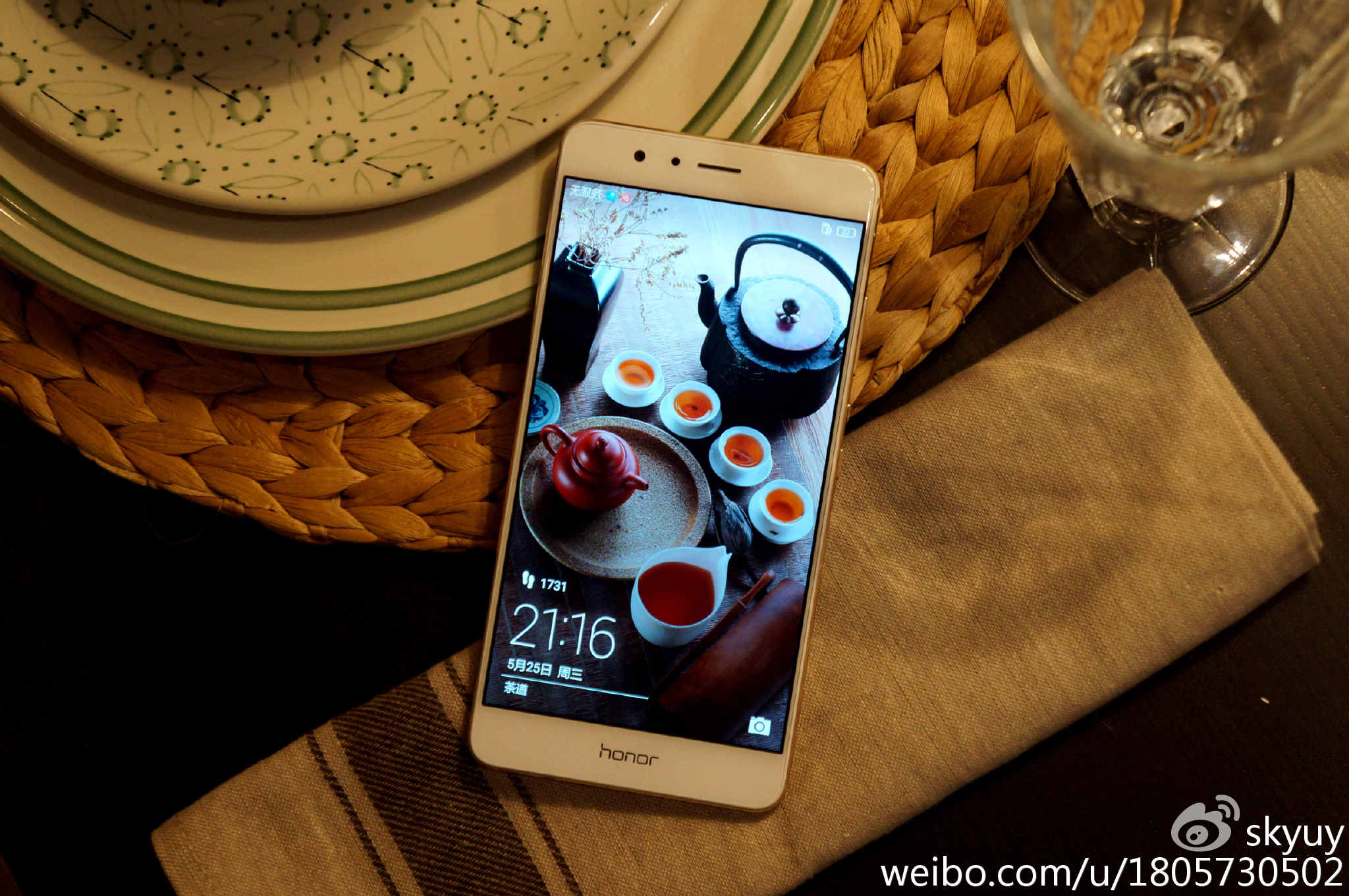 荣耀v8手机测评,荣耀至尊v8平板测评