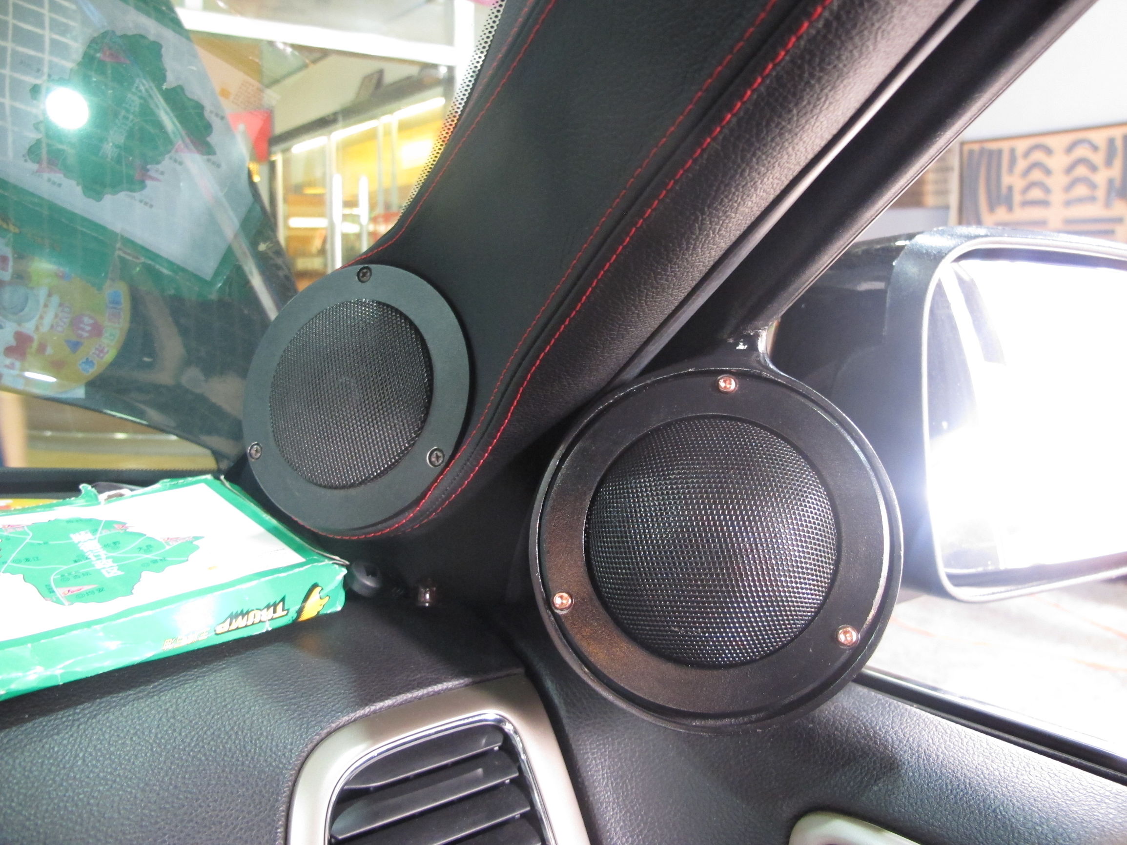 大切诺基升级丹麦丹拿342三分频，鼎沸之音，还原最真实的声音