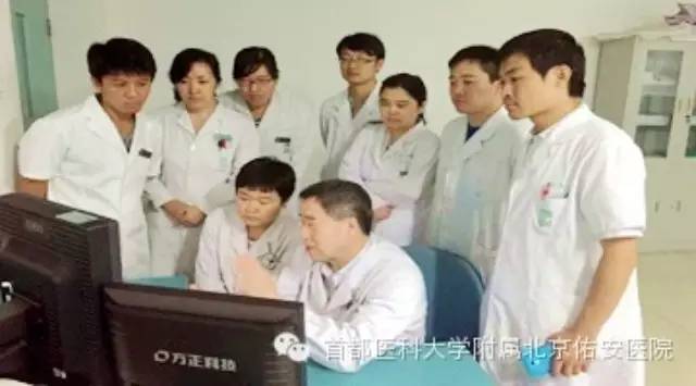 守护平安警民同行暖心事迹,凡人善举为抗疫添一抹温暖