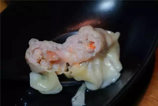 22蚊！足料进口牛肉云吞面超多料！还有重量级进口牛肉船上岸！