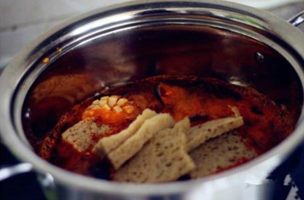 在家如何吃上小火锅,一个人在家不知道做什么好吃的